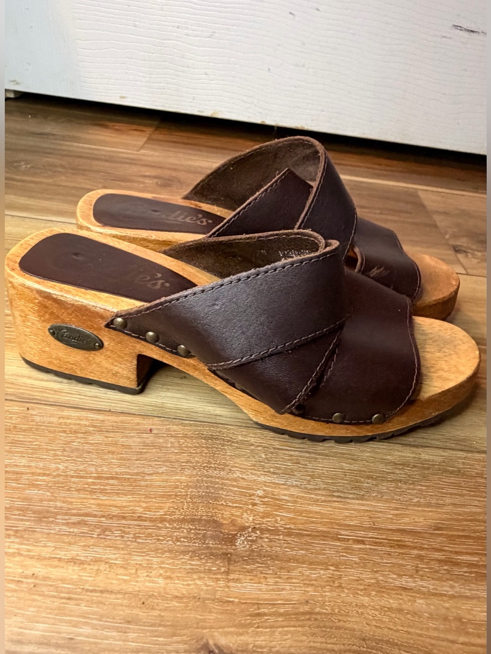 Vintage 90s Y2K Candie’s Brown Leather Wood Platform Clogs Studded Slide Sandals